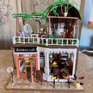 Rainbow Cafe Mini Display House